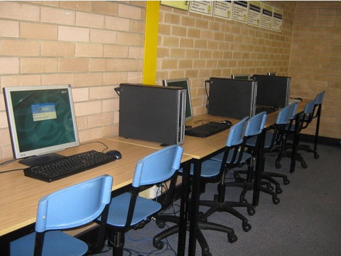 Freeman Catholic College - Schools Australia 1