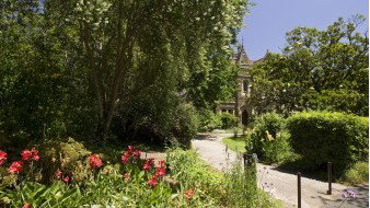 Ormond College  - Schools Australia 2