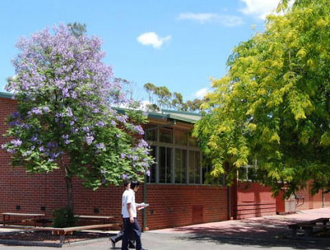 Braybrook College - Schools Australia 1