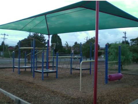 Holy Child Primary School - Schools Australia 2