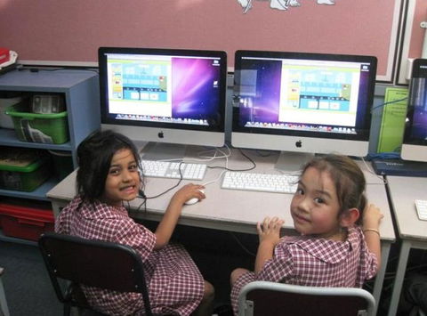 Holy Eucharist Primary - Schools Australia 1