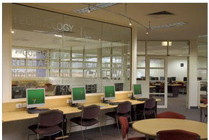 Aquinas College Ringwood - Schools Australia 3