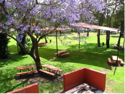 Hampton Senior High School - Schools Australia 2