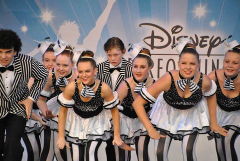 Bling Performing Arts - Schools Australia 4
