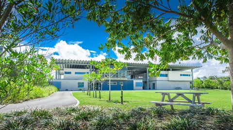 Newman Senior Technical College - School Listing 1