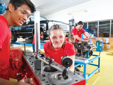 Point Cook Senior Secondary College - Schools Australia 3