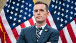 Outgoing House Democrat backs incumbent Republican lawmaker for re-election Schools Australia